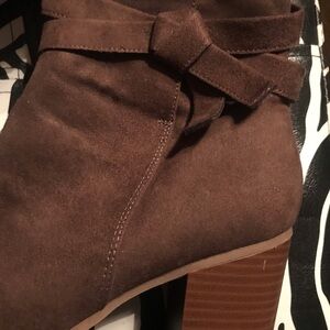 AE Ankle Boots